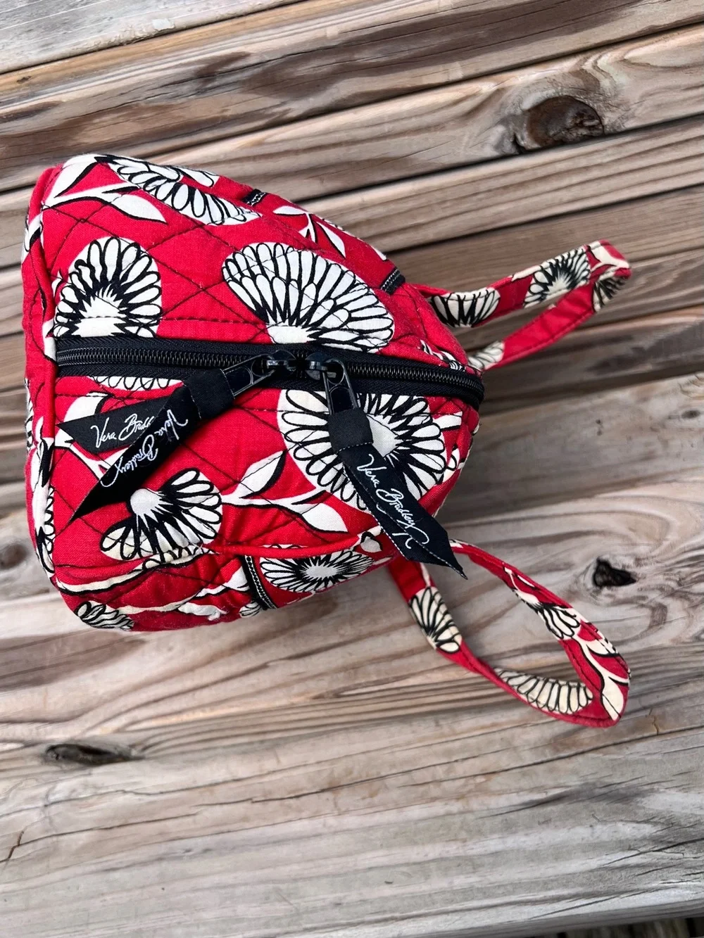 •Vera Bradley Red Floral Quilted Cosmetic Organizer EUC!